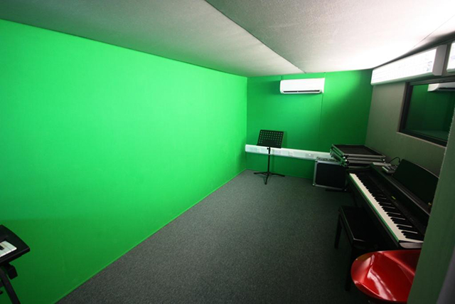 Soundproof music room