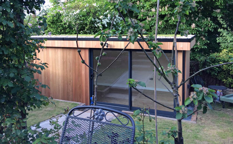 This Swift Garden Room incorporates a shower room