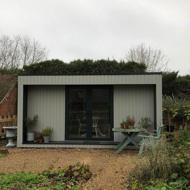 Grey garden office by Garden Spaces