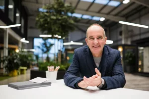 Kevin McCloud teams up with Green Retreats