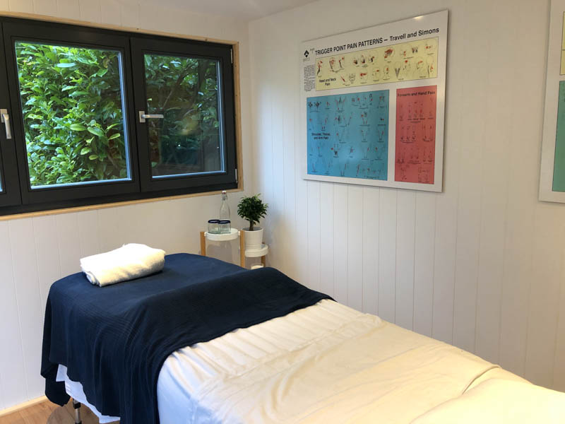 Home treatment room in the garden by Garden Affairs