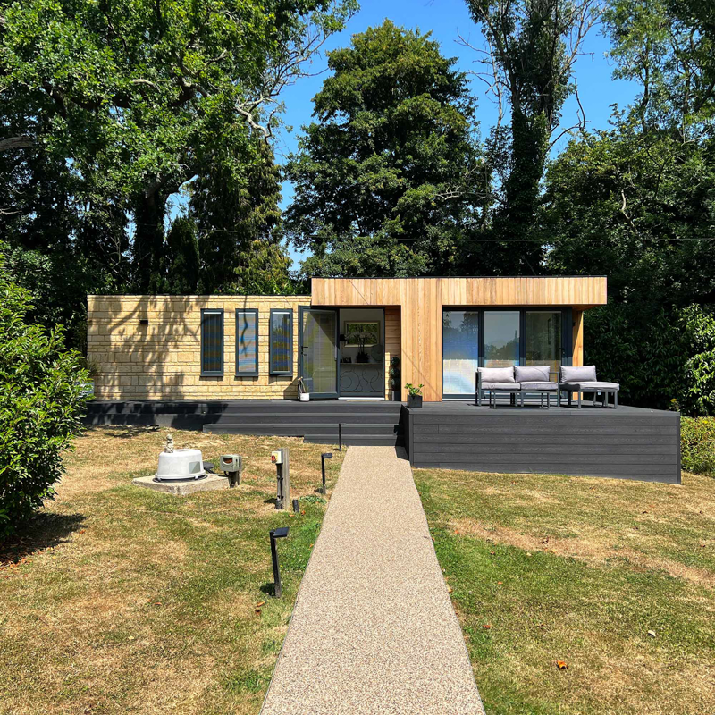 One bedroom annexe with Cedar and stone cladding