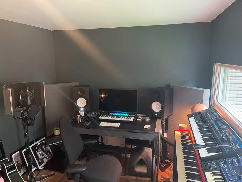 Soundproof music studio by Garden Spaces