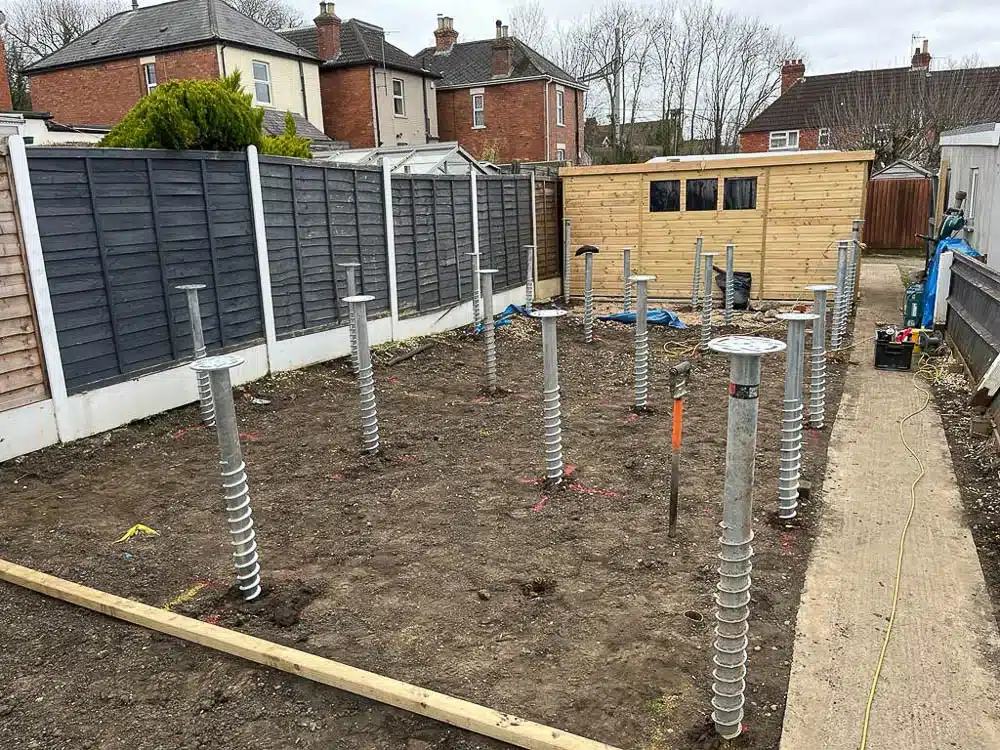 Ground screws were used for the annexes foundation