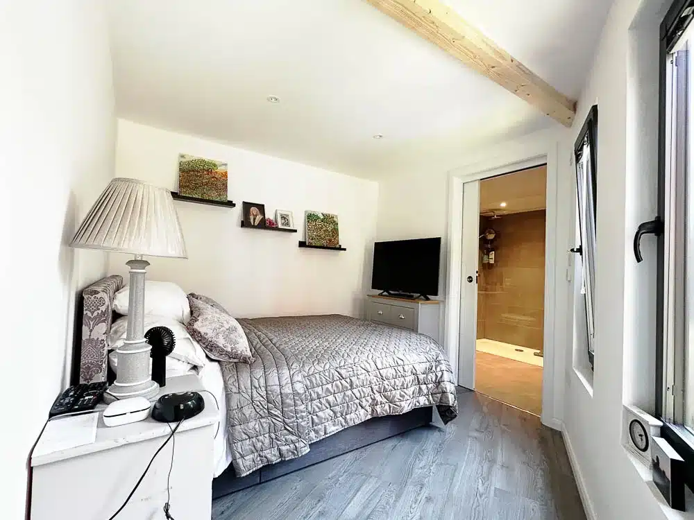 Double bedroom in the A Room in the Garden mobile home annexe