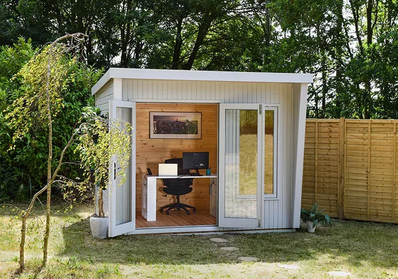 Small garden office by Crane Garden Buildings