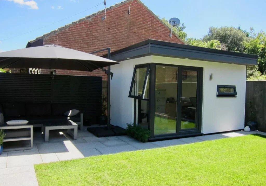 Executive Garden Rooms F5