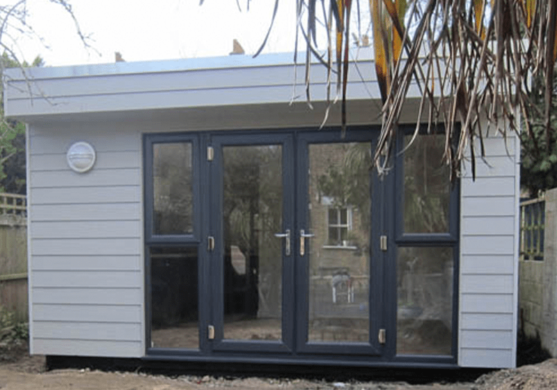 Compact garden annexe