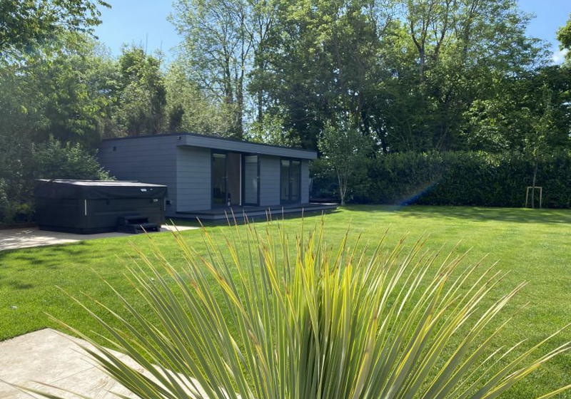 Garden gym and hobby room building by Garden Spaces