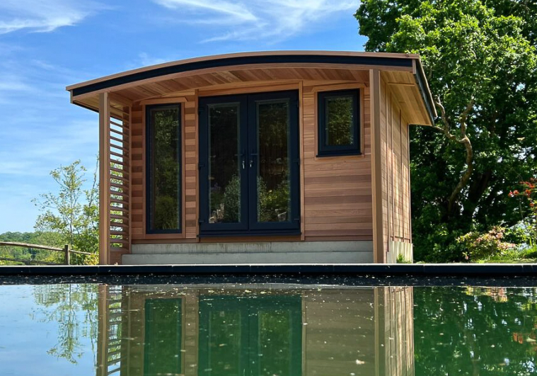 Example of the Curved Range by Warwick Buildings