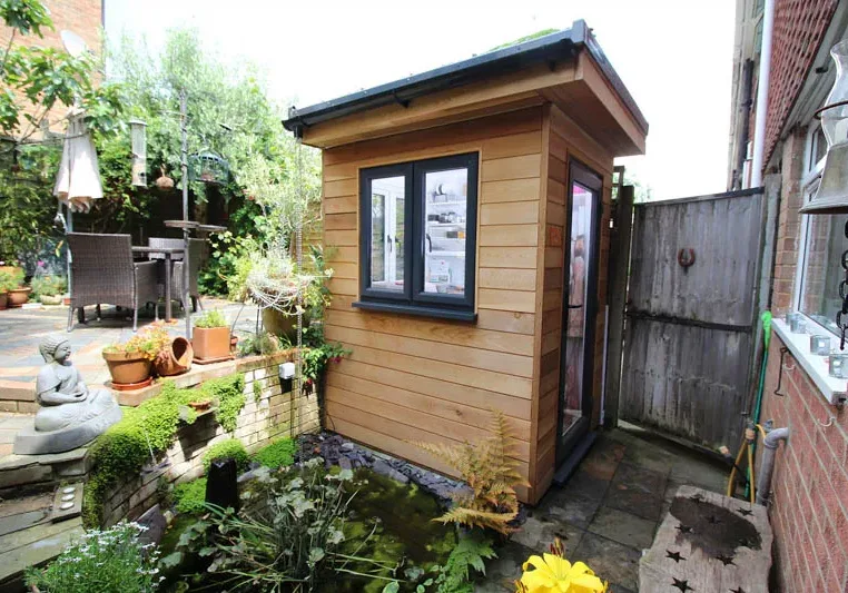 The smallest garden studio we have featured!