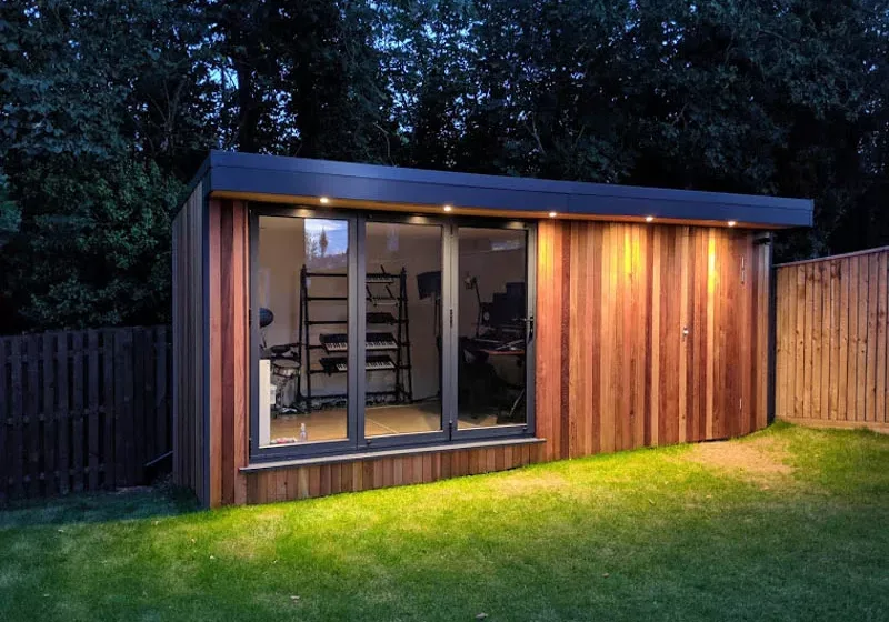 Four garden office projects by eDEN Garden Rooms that have been good for business